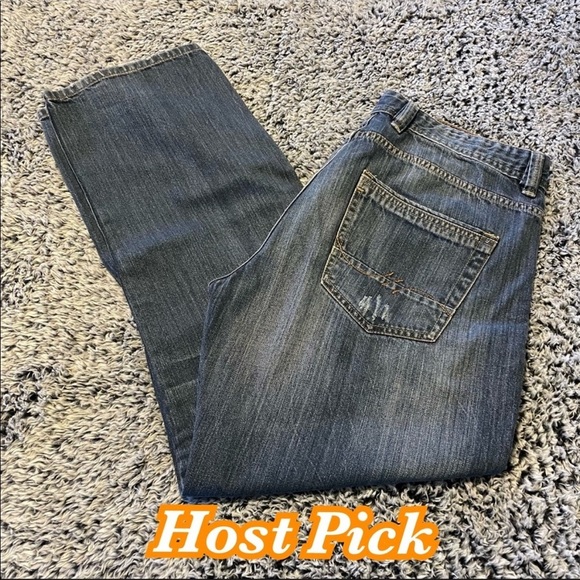 Huntington Beach Club Other - ✅2X Host Pick✅ Huntington Beach Club Distressed Jeans, 38X32